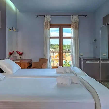 Fiscardo Bay Hotel 3*