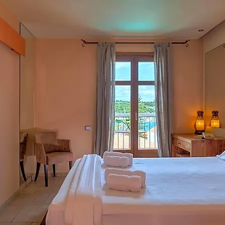 Hotel Fiscardo Bay 3*